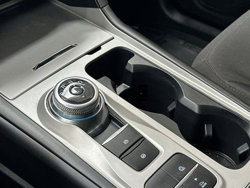 Used 2023 Ford Explorer XLT image 28