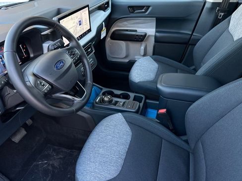 New 2026 Ford Maverick XLT w/ XLT Luxury Package FWD image 9