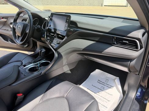 Certified 2022 Toyota Camry XLE w/ Cold Weather Package FWD image 36