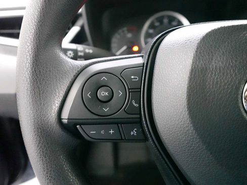 Used 2020 Toyota Corolla LE image 17