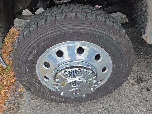 New 2026 RAM 5500 Tradesman w/ Chrome Appearance Group AWD/4WD image 22