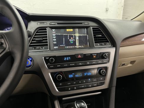 Used 2015 Hyundai Sonata Limited w/ Option Group 05 image 19