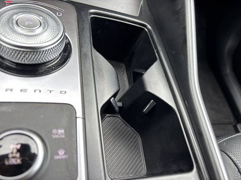 Used 2025 Kia Sorento EX image 41