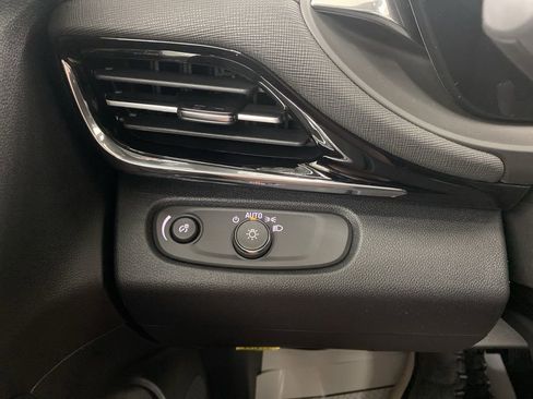 New 2025 Buick Envista Avenir image 42