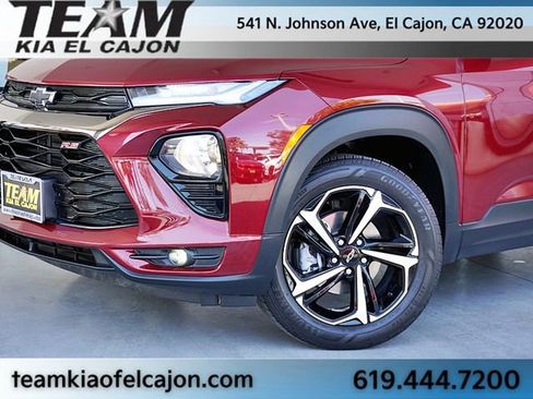 Used 2023 Chevrolet TrailBlazer RS w/ Convenience Package AWD/4WD image 3