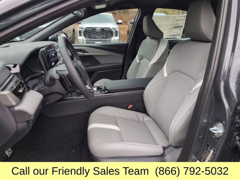 New 2026 Toyota Camry SE w/ Convenience Package FWD image 11