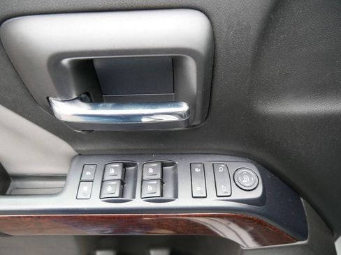 Used 2015 GMC Sierra 1500 SLE w/ SLE Value Package RWD image 16