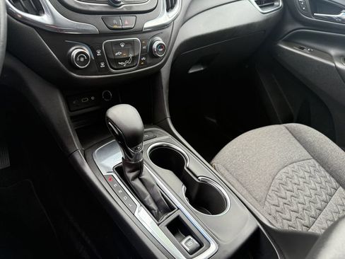 Used 2023 Chevrolet Equinox LT FWD image 23
