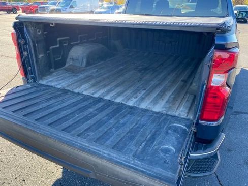 Used 2022 Chevrolet Silverado 1500 LT image 19