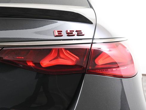 New 2026 Mercedes-Benz E 53 AMG e 4MATIC Sedan image 13