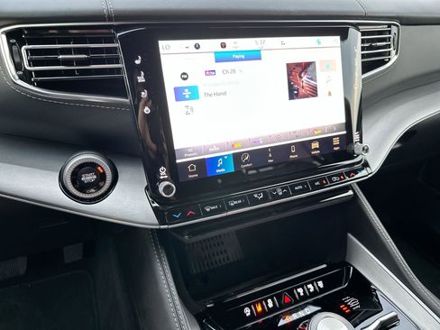 New 2026 Jeep Grand Wagoneer L Limited image 16