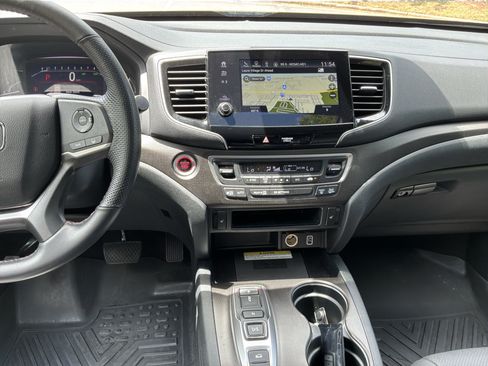 Used 2023 Honda Passport TrailSport image 30