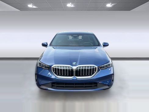 Certified 2025 BMW 540i xDrive AWD/4WD image 6