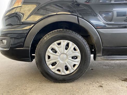 Used 2023 Ford Transit 350 XLT image 12