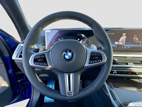 New 2026 BMW X7 M60i image 8