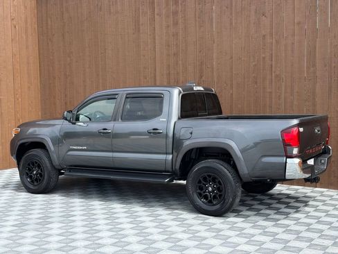 Used 2019 Toyota Tacoma SR5 RWD image 13