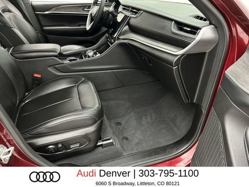 Used 2024 Jeep Grand Cherokee L Limited w/ Trailer Tow Package AWD/4WD image 25