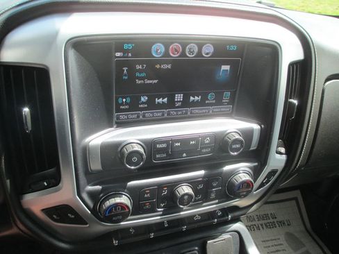 Used 2018 GMC Sierra 1500 SLT w/ SLT Premium Package AWD/4WD image 27