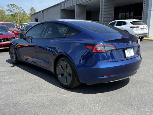 Used 2021 Tesla Model 3 Standard Range RWD image 6