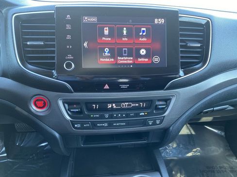 Used 2023 Honda Ridgeline Sport image 13