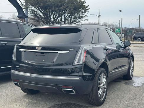 Certified 2022 Cadillac XT5 Sportv w/ Technology Package image 6