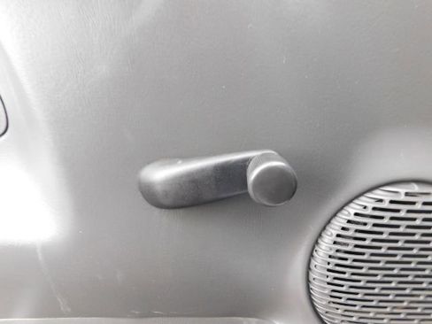 Used 2006 Chevrolet Silverado 1500 W/T image 12