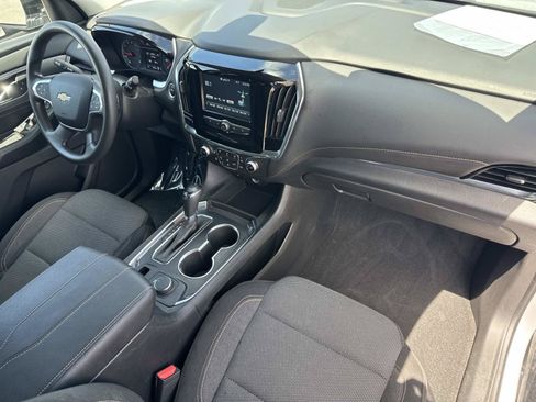 Used 2018 Chevrolet Traverse LS FWD image 31