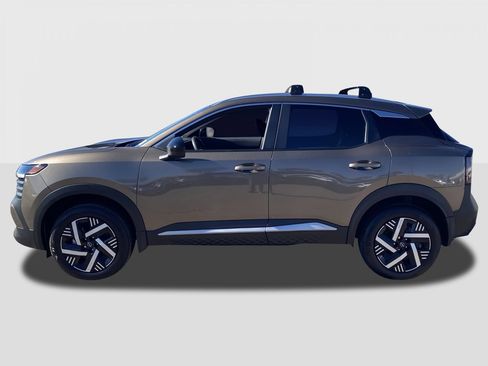 New 2026 Nissan Kicks SV FWD image 2