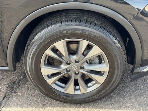 Used 2018 Nissan Murano SV image 8
