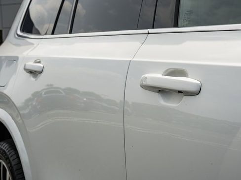 New 2026 Volvo XC90 T8 Plus image 12