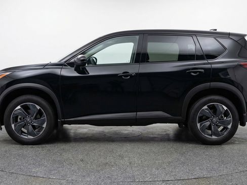 Used 2025 Nissan Rogue SV image 5