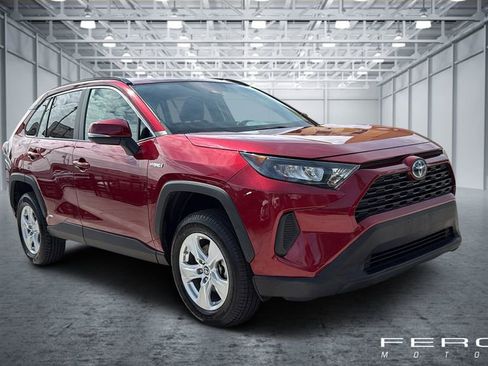 Used 2021 Toyota RAV4 LE AWD/4WD image 7