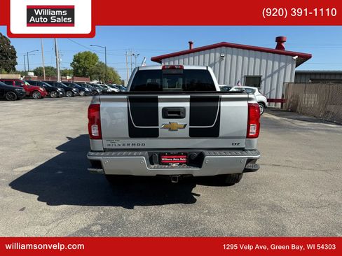 Used 2017 Chevrolet Silverado 1500 LTZ Z71 w/ LTZ Plus Package image 4