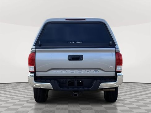 Used 2016 Toyota Tacoma SR5 w/ SR5 Appearance Package (SN) RWD image 5