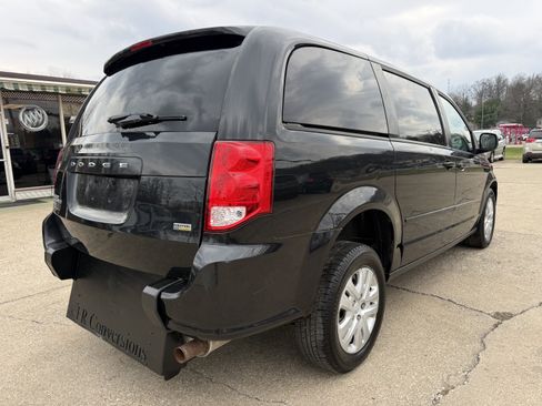 Used 2015 Dodge Grand Caravan SE w/ Quick Order Package 29E SE image 5