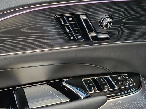 New 2025 Cadillac Lyriq Luxury image 24