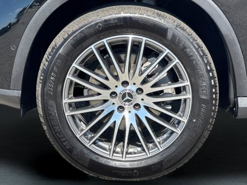 Certified 2025 Mercedes-Benz GLC 300 image 35