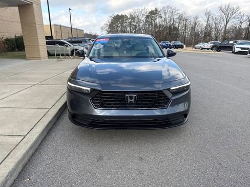 Used 2025 Honda Accord SE image 7