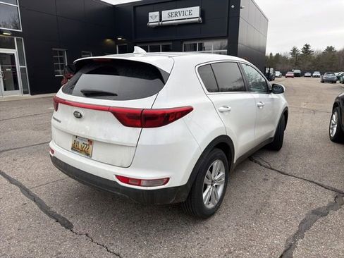Used 2017 Kia Sportage LX image 6