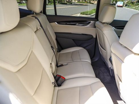Used 2023 Cadillac XT6 Premium Luxury AWD/4WD image 23