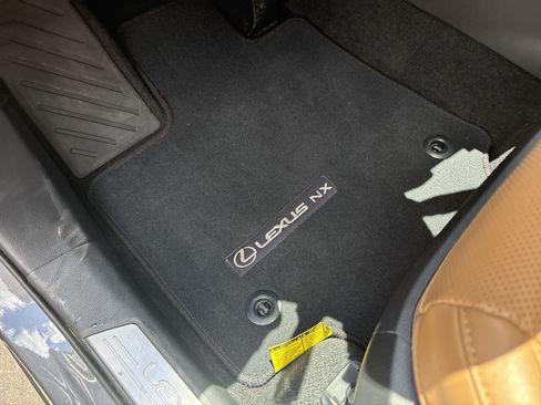 Used 2024 Lexus NX 250 FWD w/ Towing Package (2000 Lbs) image 17