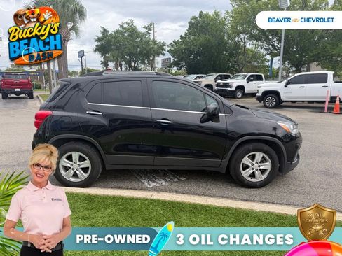 Used 2020 Chevrolet Trax LT w/ Driver Confidence Package FWD image 3