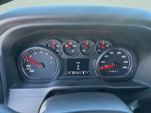 Used 2023 Chevrolet Silverado 1500 Custom AWD/4WD image 23