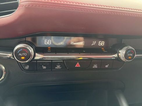 Used 2023 MAZDA MAZDA3 Hatchback w/Premium Plus Pkg AWD/4WD image 19