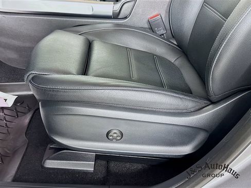 Used 2023 Mercedes-Benz EQB 350 4MATIC SUV image 26