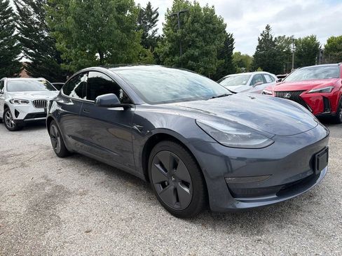 Used 2022 Tesla Model 3 Long Range AWD/4WD image 4