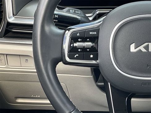 Used 2025 Kia Sorento S w/ Panoramic Sunroof Package image 22