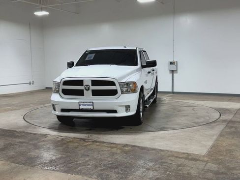 Used 2016 RAM 1500 Express AWD/4WD image 4