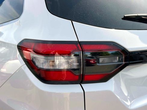 Certified 2025 Honda Pilot EX-L image 10