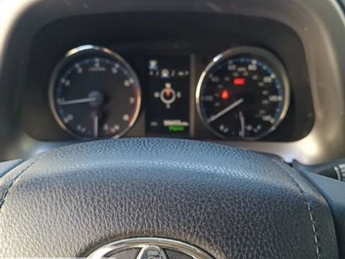 Used 2018 Toyota RAV4 Limited w/ Advanced Technology Package AWD/4WD image 38